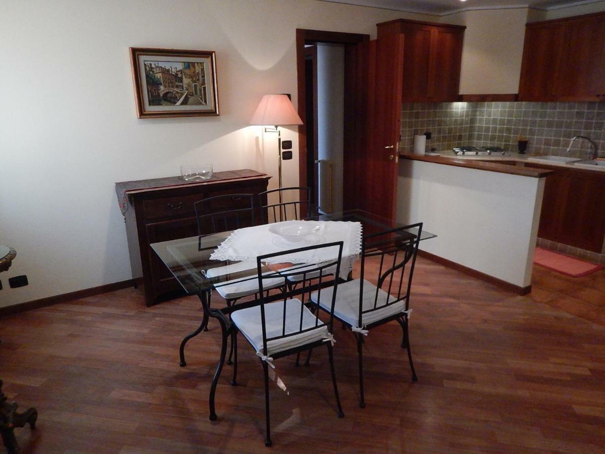 Romantic Escapade In Venice Apartment Exterior photo